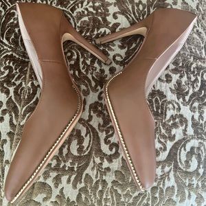 Size 7 BCBG shoes/heels